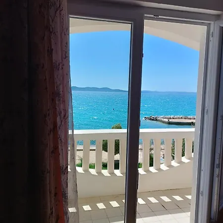 Zivkovic 公寓 扎达尔