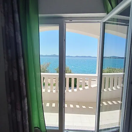 公寓 Zivkovic 扎达尔